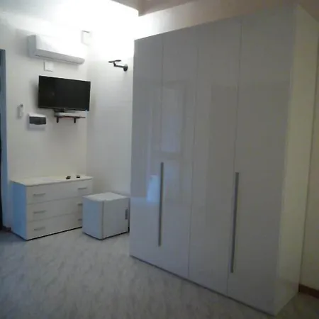 La Valle Ristorante Pizzeria 잠브로네