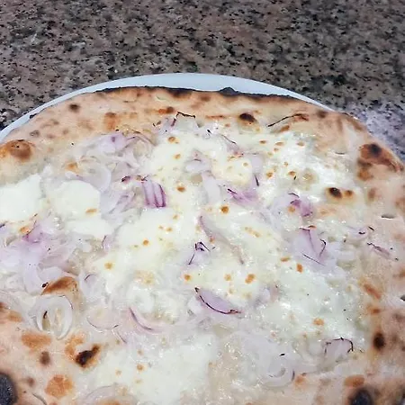 La Valle Ristorante Pizzeria 3* זמברונה