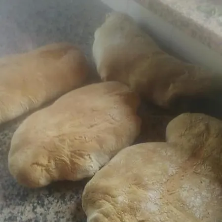 La Valle Ristorante Pizzeria מלון זמברונה